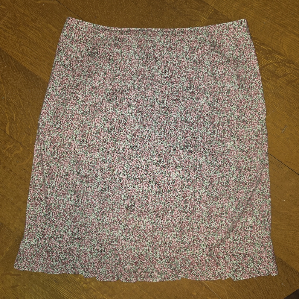 Beautiful Floral AMERICAN EAGLE Skirt Size 8